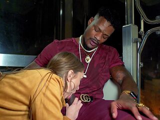 A cute girl kissed her boyfriend and got fucked in a pa...