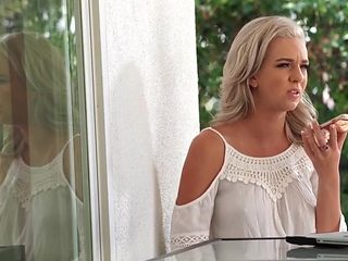 My Nude Roommate - Lesbian Sex