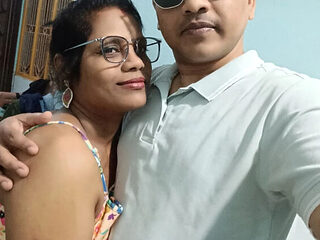 Indian Bhabhi Sheela Blowjob and Hardcore Sex with Youn...