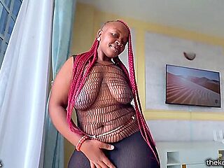 Big Bubbly Cheeks Sucks And Fucks A Big Black Cock Dogg...