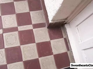 Queen&#039;s 18yo clip