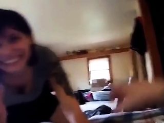 Galen het svensk tjej med kort har