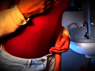 Oun Kitty And I Try New Place In WC She Tell me Turn Of...