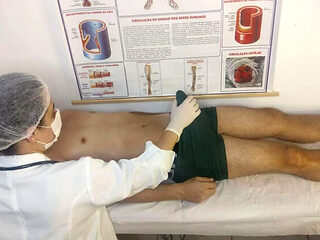 Nurse Jennyferpimenta gives her first handjob to big er...