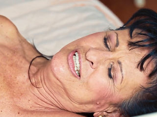 Skinny lad with a big dick handles a GILF like a champ