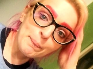 Webcam busty blonde stripped covered by oil anal mastur...