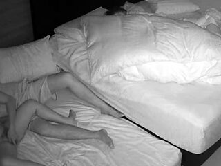 Amateur MILF Goes Hardcore Anal