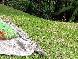 Wifebucket Amateurs - Nature Made Her Lift Her Sundress...