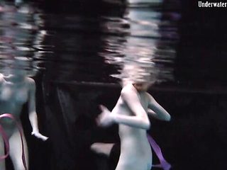 Underwater Show - teen (18+) scene