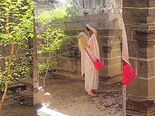 Amateur Blonde Wife Fucks After Walk - German MILF Sele...