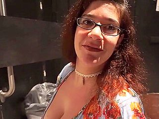 Vickiveronaxxx - Glory Hole Girl