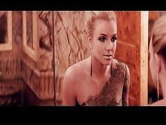 Britney Spears nude and in lingerie having hot love and sex scene during a music video.We also see Britney in a number of sexy outfits in this video for her new song Criminal.