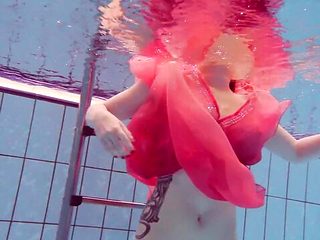 Underwater Show - solo sex