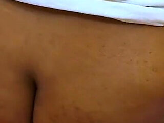 Arab Girl Hot Anippe Show Her Huge Booty on Live Show