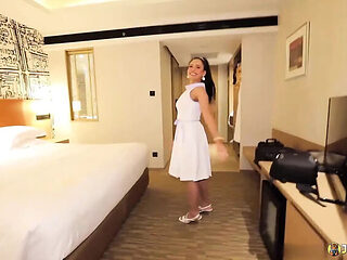 Asian amateur Thai babe gets hardcore creampie in hotel...