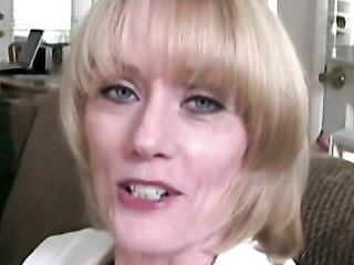 Horny hussy at old smut