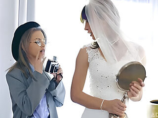 Professional Photographer Lolla Fae Has Massive Crush O...