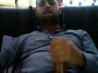 HORNY TURK CAM PHONE JACKOFF