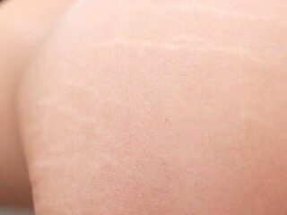 Desi Barber Girl While Hair Cutting Turned Extremely Horny