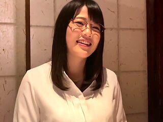 0008130_背面騎乗位 素人 メガネなどが含ま...