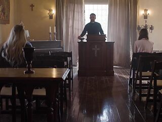 Brunette Penelope Kay gets her asshole gapped by Tommy ...