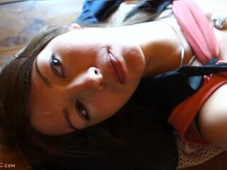 Gorgeous close-up solo masturbation with a passionate S...