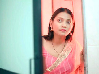 Desi Housewife Gets Wild with Office Boss - Hot Indian ...