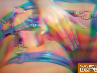 Sinatra Monroe&#039;s Seductive Hip Movement