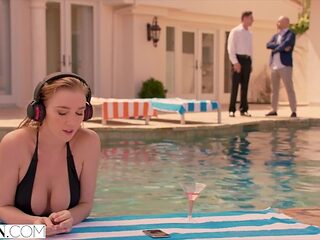 Vixen - blonde movie
