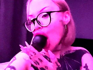 Fat Amateur With Big Jugs Masturbates With Toy