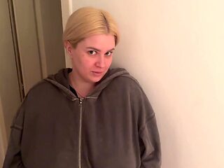 Russian slut with a huge ass doesn't have money fo...