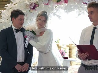 Bride’s anal wedding with the bold master of ceremony...