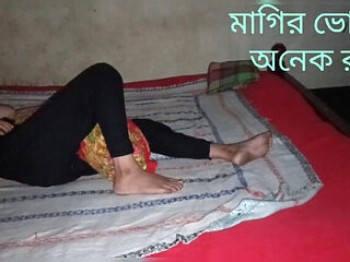 Bangladeshi Girlfriend Gets Intimate - Safe Sex with Co...