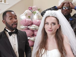 Bride gets her dose of black pleasure right on her wedd...