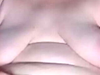 Mature MILF with Big Tits Masturbates in Bed - Mommavee1