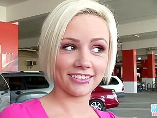 Frontseat Orgasm In Her Escalade - Mason Madison And Ma...