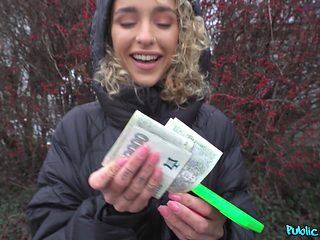 Bubble butt amateur Geishakyd gives a blowjob and gets ...
