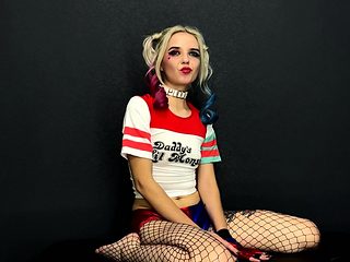 Amateur Webcam Teen Masturbates And Teases