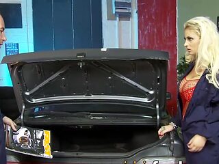 Katie Kaliana&#039;s Jaw-Dropping Big Boobs and Naughty...