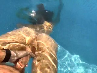 Getting Fucked Upside Down Under Water!