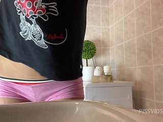 VALENTINEВґS SPECIAL-BONUS-ENEMA and PISS!!! Ass fuck...