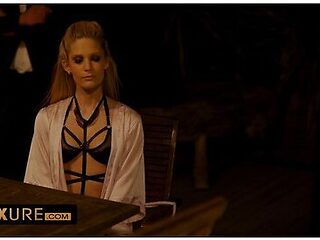 Candee Licious: Sensual Surprise