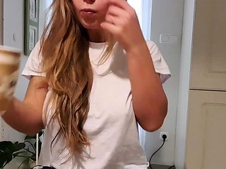 Love Chat Big Boobs Brunette Masturbating For Cam