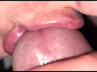 Leo15398 Blowjob - Creamy Cum in Mouth Close-Up