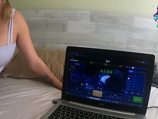 Pretty Face In Termino En Apuesta Sexual Con Cachonda -...