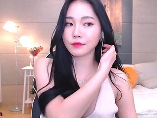 Korean hot babe shows her body: Big Tits, Teen  Amateur...
