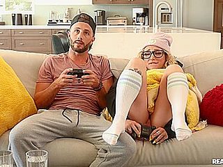 Hotgirlsgame Suprise With Susie Stellar