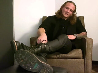 Peter Hooke Unloads Hot Jizz