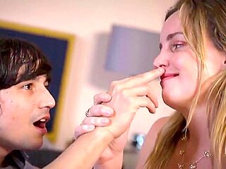 Blowjob And Handjob By Amateur Czech Babe
