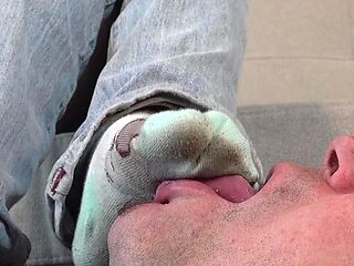 Bethany&#039;s Personal Footstool - (dreamgirls in Socks)